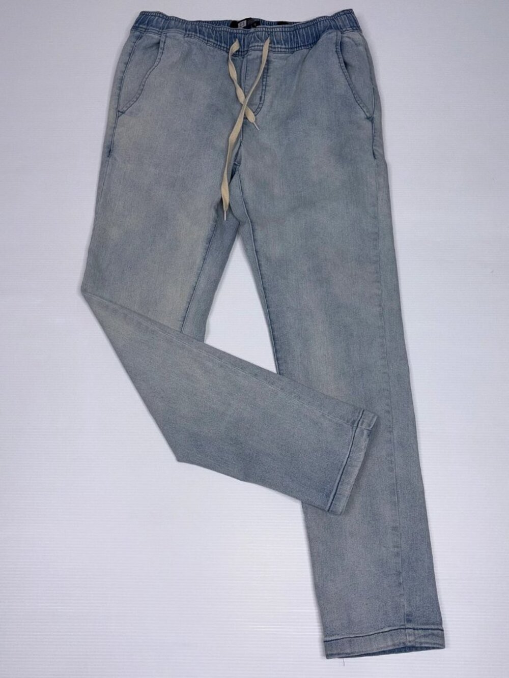 LIRA men's medium jeans